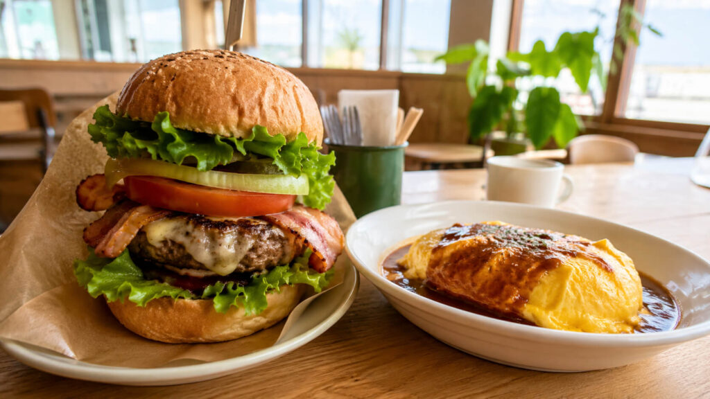 ラッキーピエロ峠下総本店で楽しむ満腹バーガーとオムライス